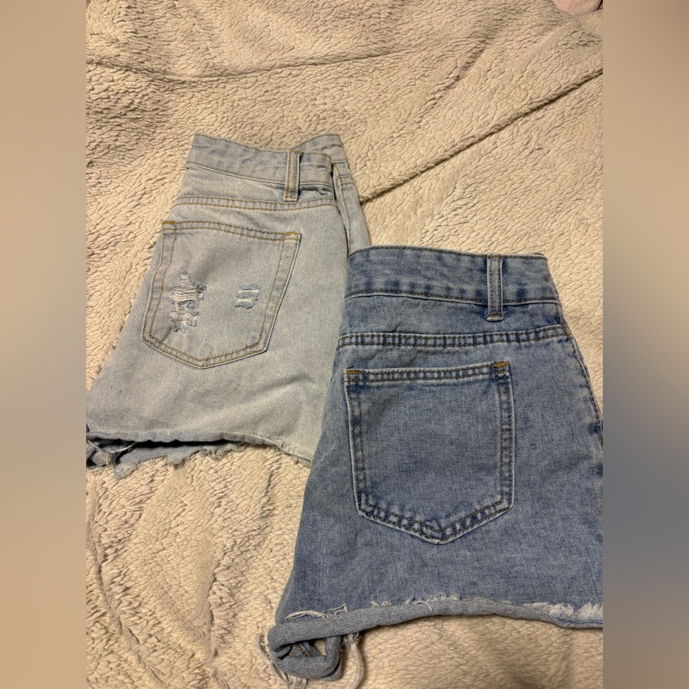 SHEIN Light and Dark Blue Jean Shorts - Picture 2 of 4